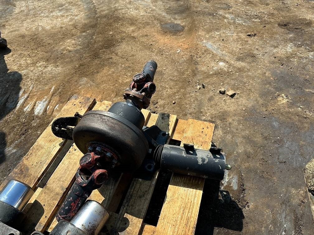 CAT 214 B FT gearbox - מחפר גלגלים: תמונה 1 CAT 214 B FT gearbox - מחפר גלגלים: תמונה 1