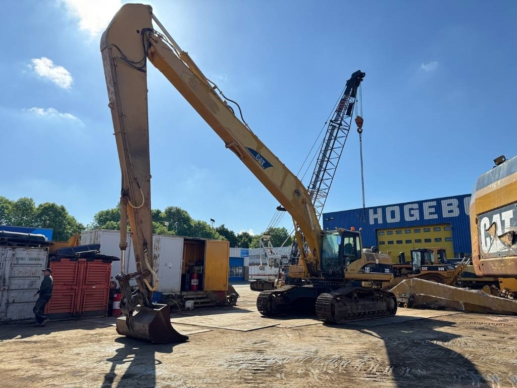 CAT 330CL 18M LONG REACH BOOM - מחפר: תמונה 2 CAT 330CL 18M LONG REACH BOOM - מחפר: תמונה 2