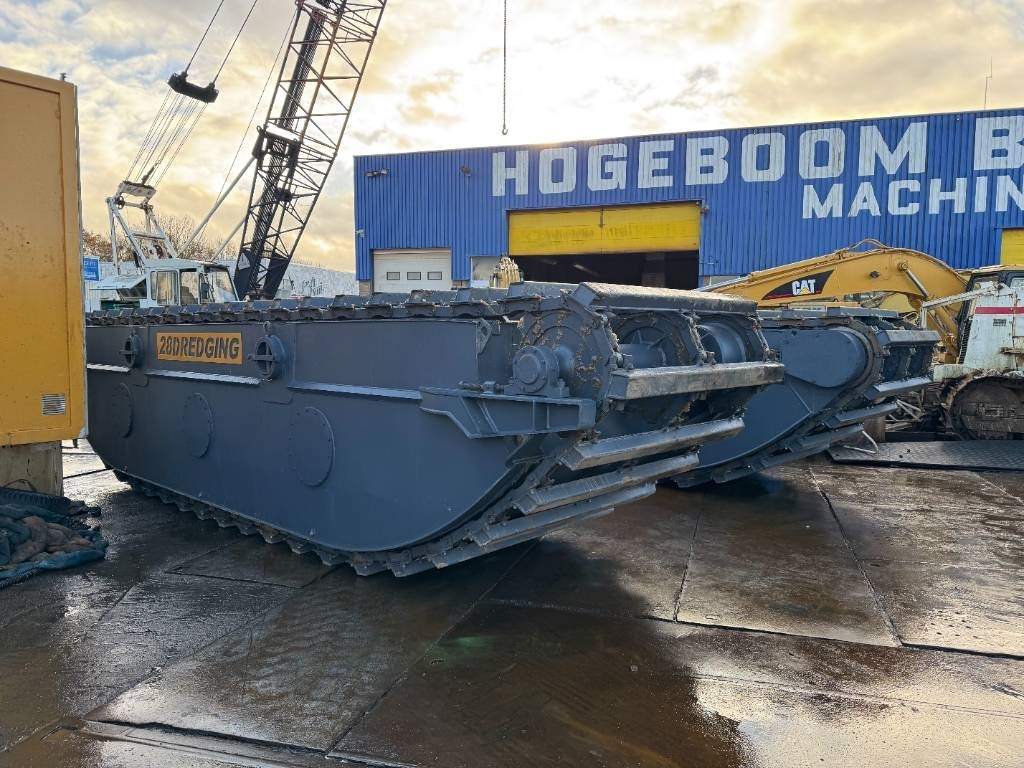 CAT swamp buggy amphibious undercarriage (unused) - מחפר אמפיבי: תמונה 1 CAT swamp buggy amphibious undercarriage (unused) - מחפר אמפיבי: תמונה 1