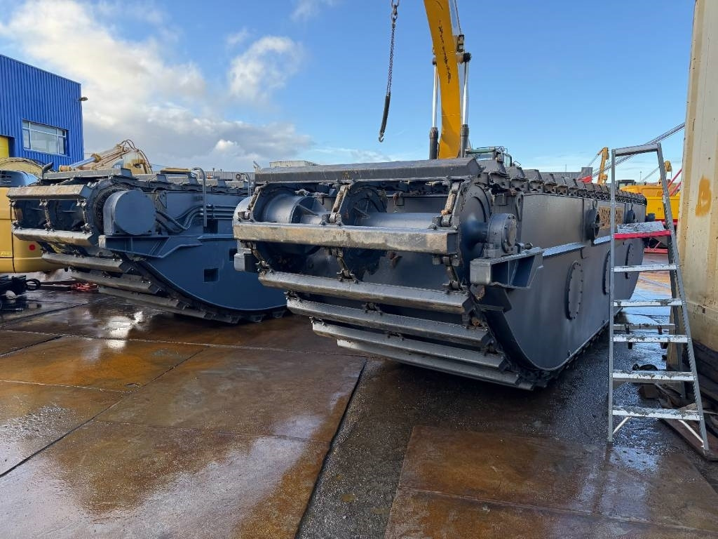 CAT swamp buggy amphibious undercarriage (unused) - מחפר אמפיבי: תמונה 4 CAT swamp buggy amphibious undercarriage (unused) - מחפר אמפיבי: תמונה 4