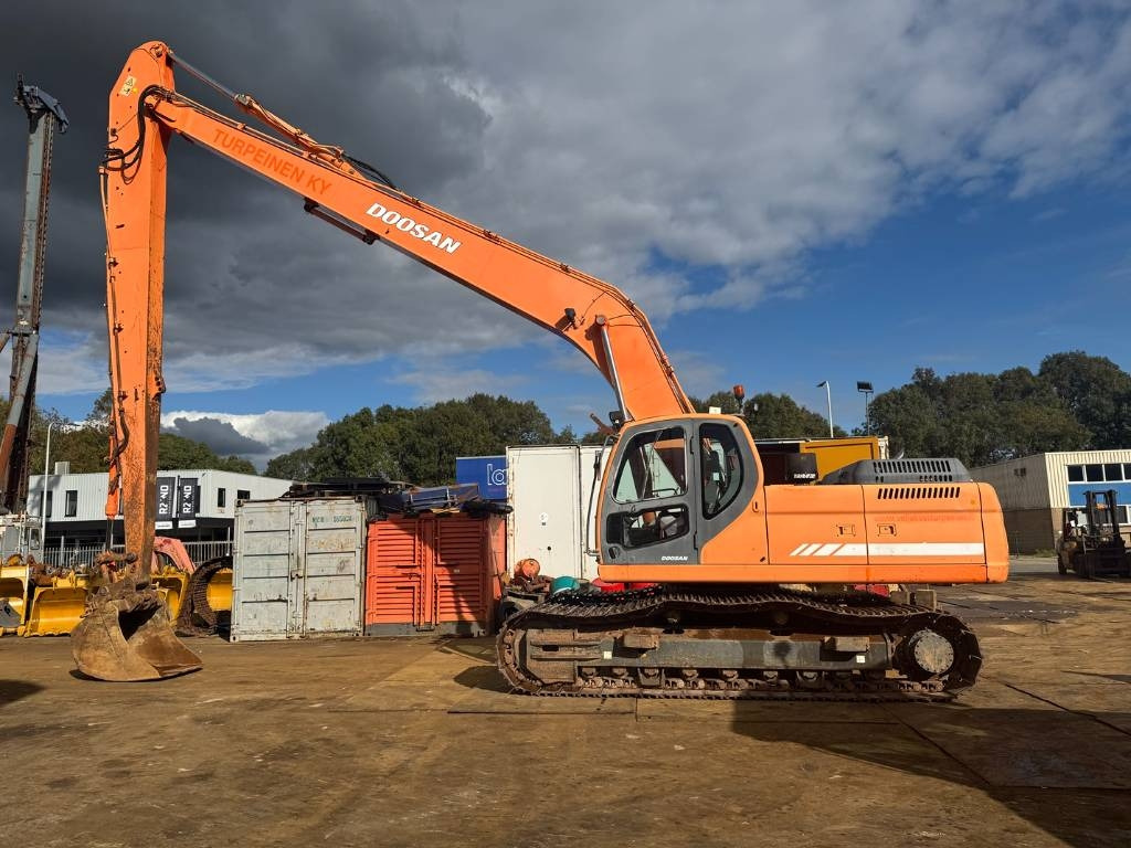 Doosan DX 300 LC ( 4.690 original hours 18M long reach ) - מחפר: תמונה 1 Doosan DX 300 LC ( 4.690 original hours 18M long reach ) - מחפר: תמונה 1