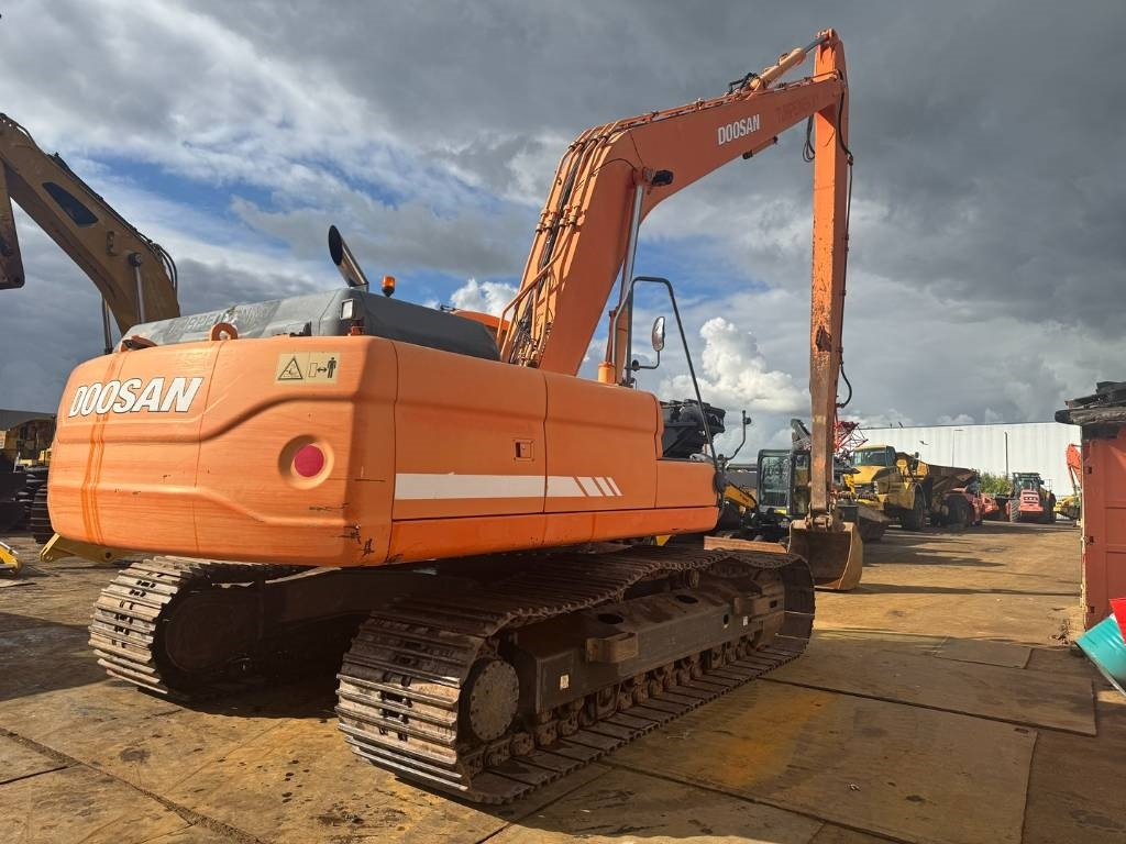 Doosan DX 300 LC ( 4.690 original hours 18M long reach ) - מחפר: תמונה 5 Doosan DX 300 LC ( 4.690 original hours 18M long reach ) - מחפר: תמונה 5
