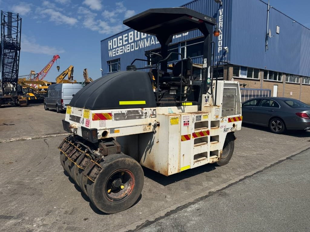 Dynapac CP 142 - רולר פניאומטי: תמונה 1 Dynapac CP 142 - רולר פניאומטי: תמונה 1