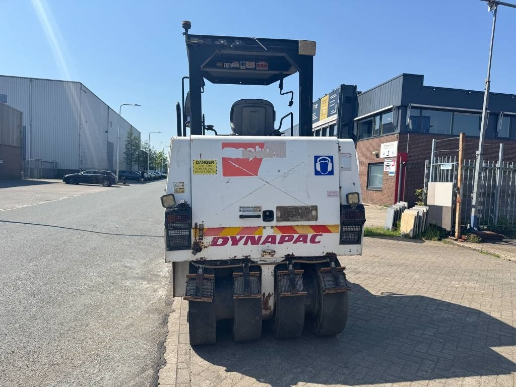Dynapac CP 142 - רולר פניאומטי: תמונה 4 Dynapac CP 142 - רולר פניאומטי: תמונה 4