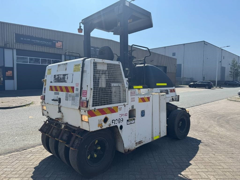 Dynapac CP 142 - רולר פניאומטי: תמונה 5 Dynapac CP 142 - רולר פניאומטי: תמונה 5