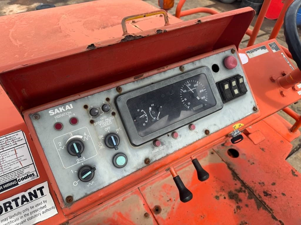 רולר פניאומטי SAKAI GW 750-2: תמונה 16