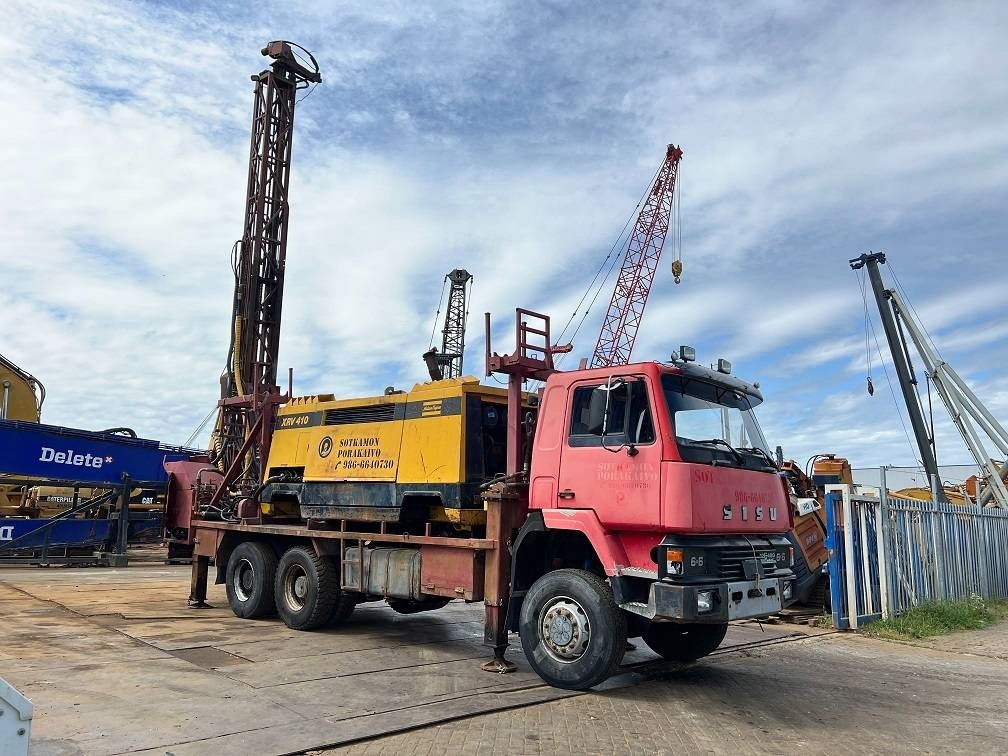 Sisu 12E480 6X6 WATER WELL DRILL ATLAS COPCO XRV410 (50 - אסדת קידוח: תמונה 1 Sisu 12E480 6X6 WATER WELL DRILL ATLAS COPCO XRV410 (50 - אסדת קידוח: תמונה 1