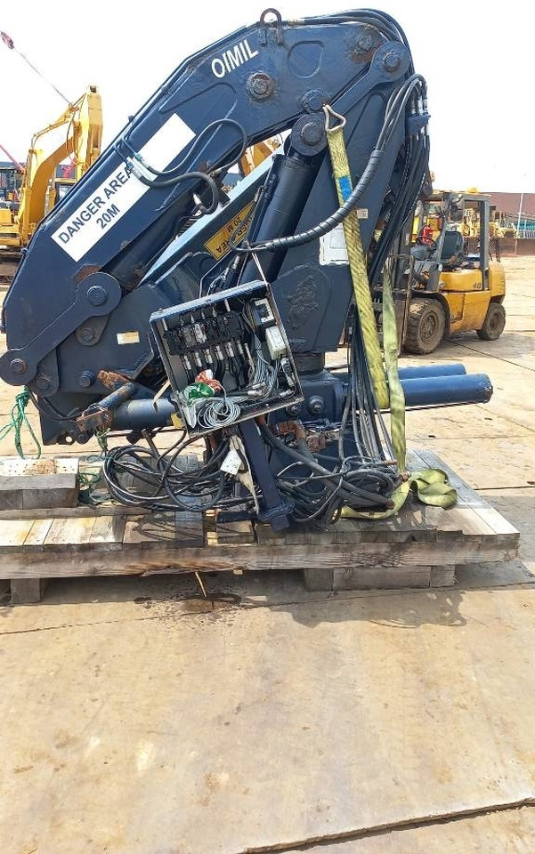 Toimil t33500/4 - עגורן מעמיס עבור משאית: תמונה 2 Toimil t33500/4 - עגורן מעמיס עבור משאית: תמונה 2