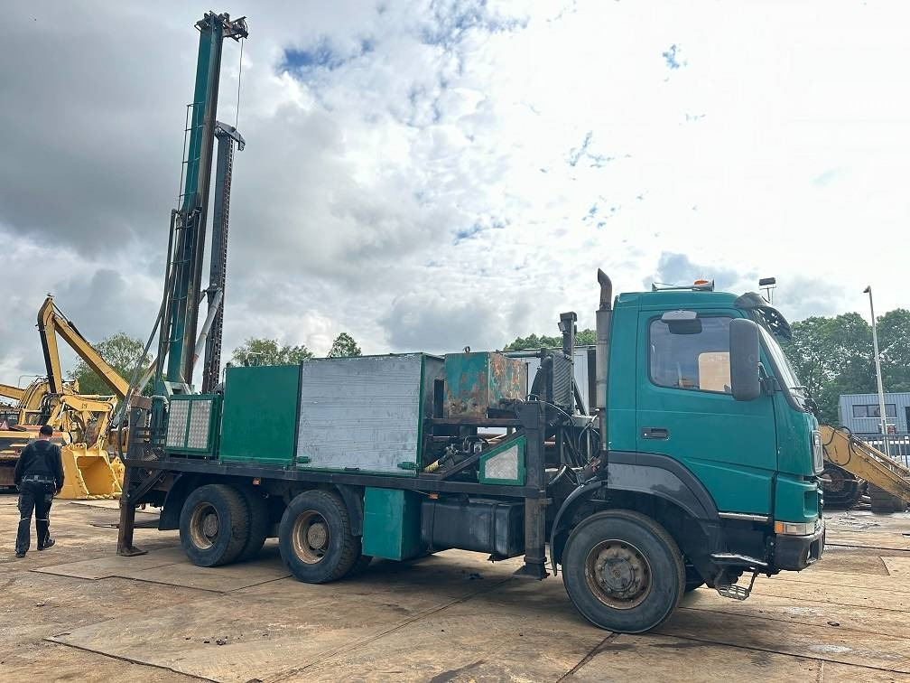 Volvo terberg fm1350 waterdrill 500m mudpump - אסדת קידוח: תמונה 2 Volvo terberg fm1350 waterdrill 500m mudpump - אסדת קידוח: תמונה 2