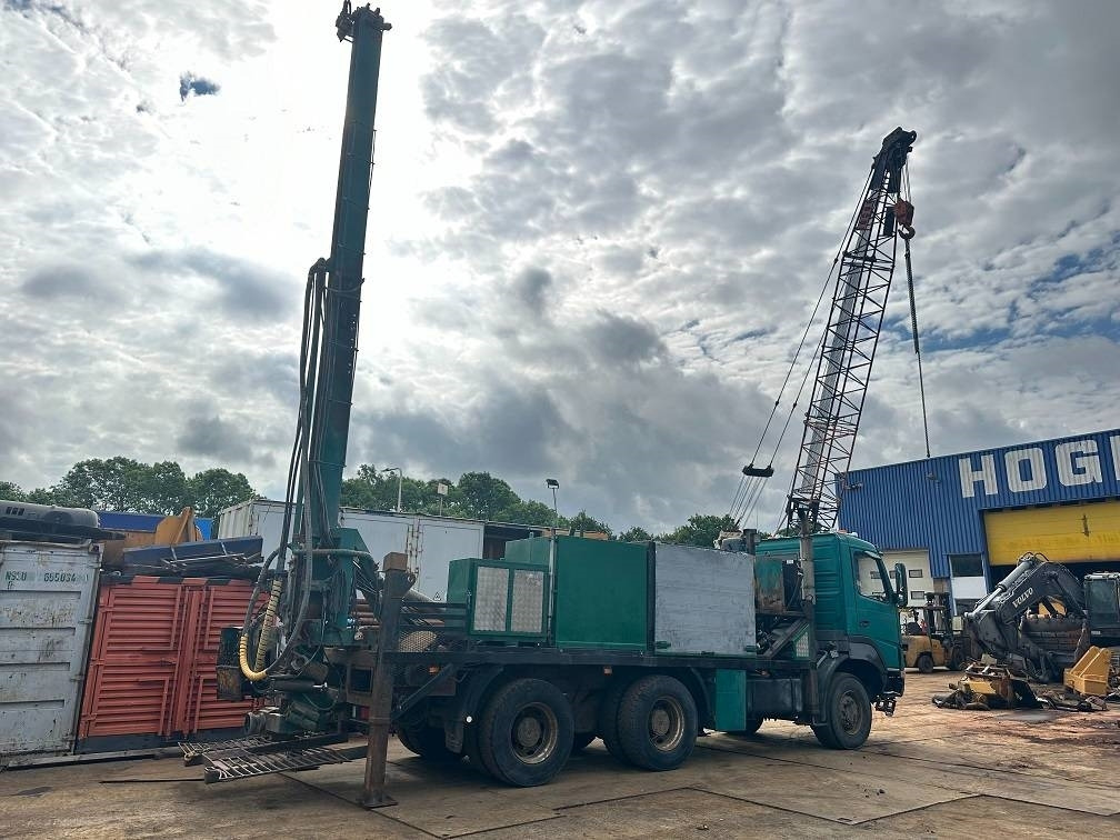 Volvo terberg fm1350 waterdrill 500m mudpump - אסדת קידוח: תמונה 4 Volvo terberg fm1350 waterdrill 500m mudpump - אסדת קידוח: תמונה 4
