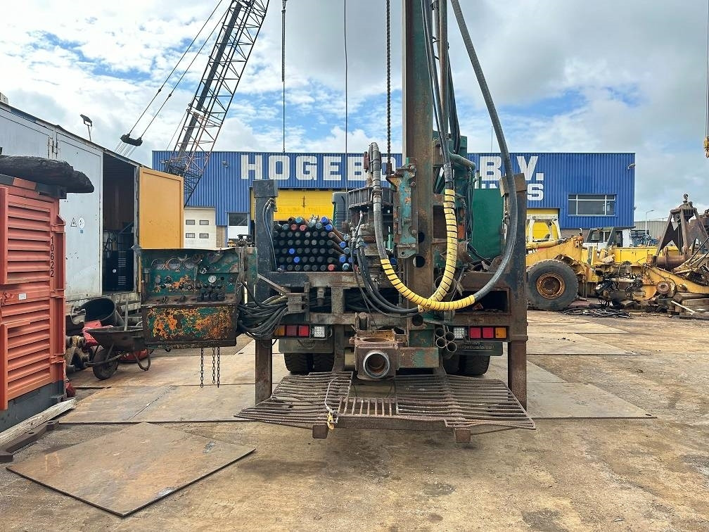 Volvo terberg fm1350 waterdrill 500m mudpump - אסדת קידוח: תמונה 5 Volvo terberg fm1350 waterdrill 500m mudpump - אסדת קידוח: תמונה 5