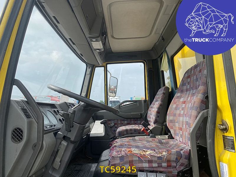 Iveco EuroCargo 120 E18 - משאית עם שלדת תא: תמונה 3 Iveco EuroCargo 120 E18 - משאית עם שלדת תא: תמונה 3