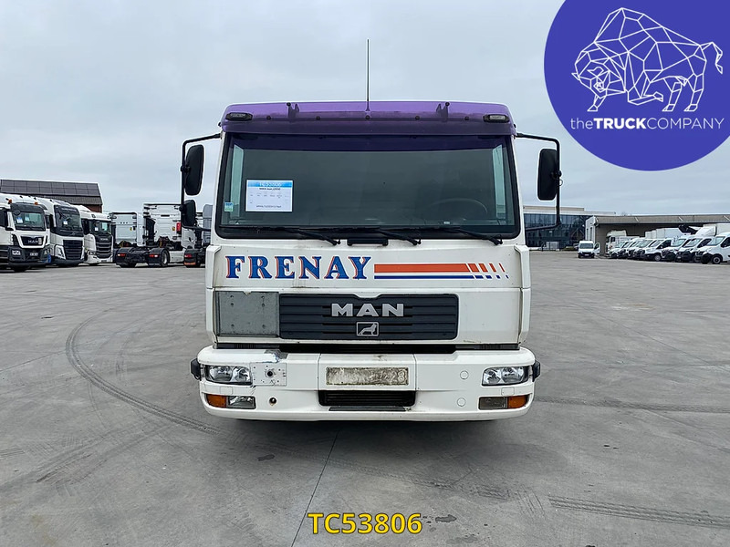 MAN L 2000 12.220 - משאית מכל: תמונה 2 MAN L 2000 12.220 - משאית מכל: תמונה 2