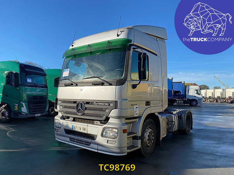Mercedes-Benz Actros 1844 - יחידת טרקטור: תמונה 1 Mercedes-Benz Actros 1844 - יחידת טרקטור: תמונה 1