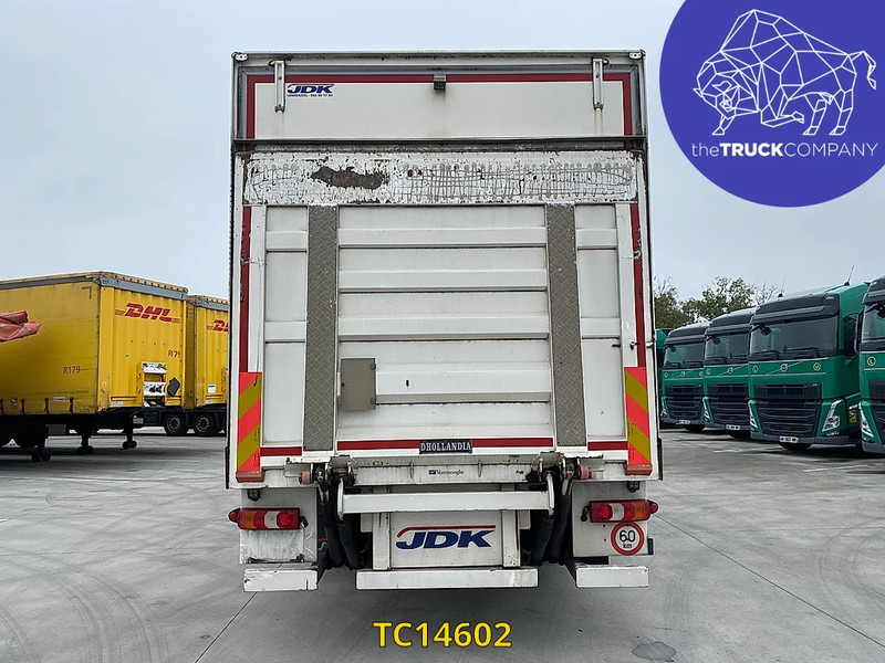 Mercedes-Benz Antos 1827 - משאית תיבה: תמונה 3 Mercedes-Benz Antos 1827 - משאית תיבה: תמונה 3