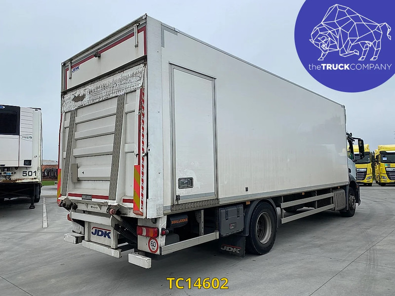 Mercedes-Benz Antos 1827 - משאית תיבה: תמונה 4 Mercedes-Benz Antos 1827 - משאית תיבה: תמונה 4