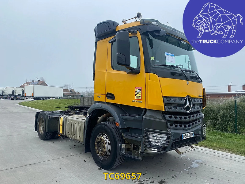 יחידת טרקטור Mercedes-Benz Arocs 2048: תמונה 8