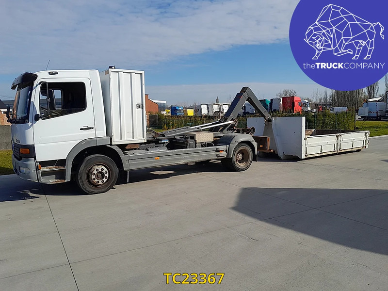 Mercedes-Benz Atego 1217 - מוביל מכולות/ משאית החלפת גוף: תמונה 5 Mercedes-Benz Atego 1217 - מוביל מכולות/ משאית החלפת גוף: תמונה 5