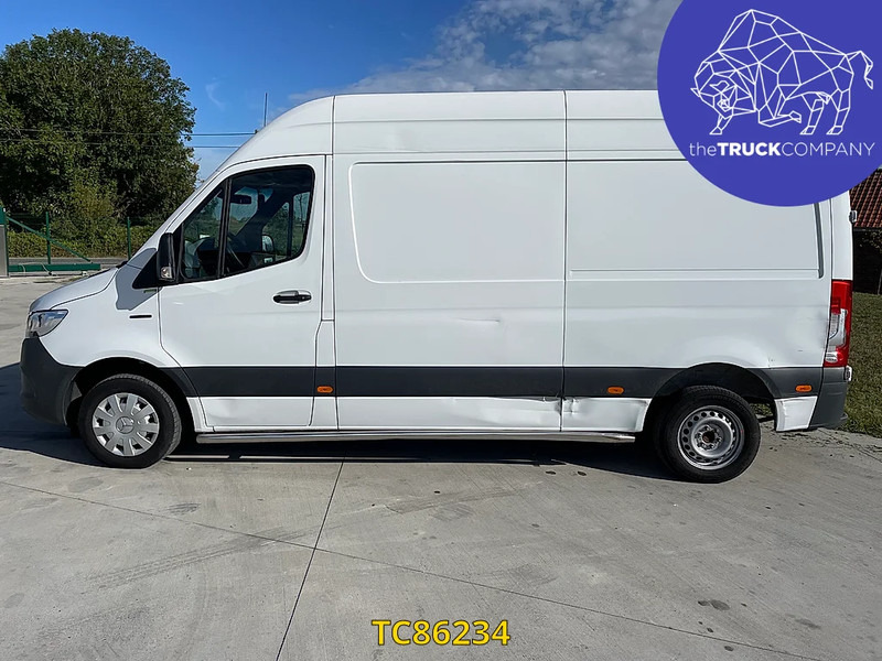 Mercedes-Benz E-Sprinter L2H2 41kWh - כלי רכב מסחרי עם לוח, כלי רכב מסחרי חשמלי: תמונה 2 Mercedes-Benz E-Sprinter L2H2 41kWh - כלי רכב מסחרי עם לוח, כלי רכב מסחרי חשמלי: תמונה 2