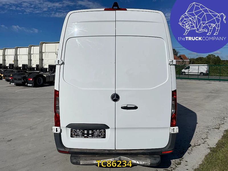Mercedes-Benz E-Sprinter L2H2 41kWh - כלי רכב מסחרי עם לוח, כלי רכב מסחרי חשמלי: תמונה 4 Mercedes-Benz E-Sprinter L2H2 41kWh - כלי רכב מסחרי עם לוח, כלי רכב מסחרי חשמלי: תמונה 4