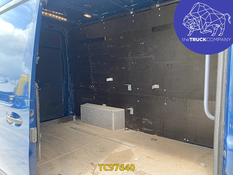 Mercedes-Benz Sprinter - כלי רכב מסחרי עם לוח: תמונה 3 Mercedes-Benz Sprinter - כלי רכב מסחרי עם לוח: תמונה 3