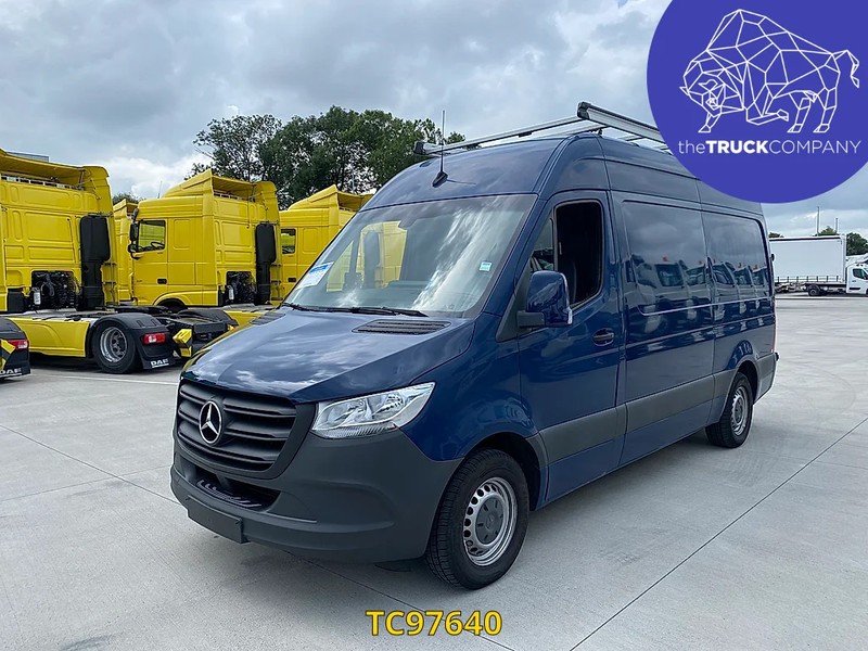 Mercedes-Benz Sprinter - כלי רכב מסחרי עם לוח: תמונה 1 Mercedes-Benz Sprinter - כלי רכב מסחרי עם לוח: תמונה 1