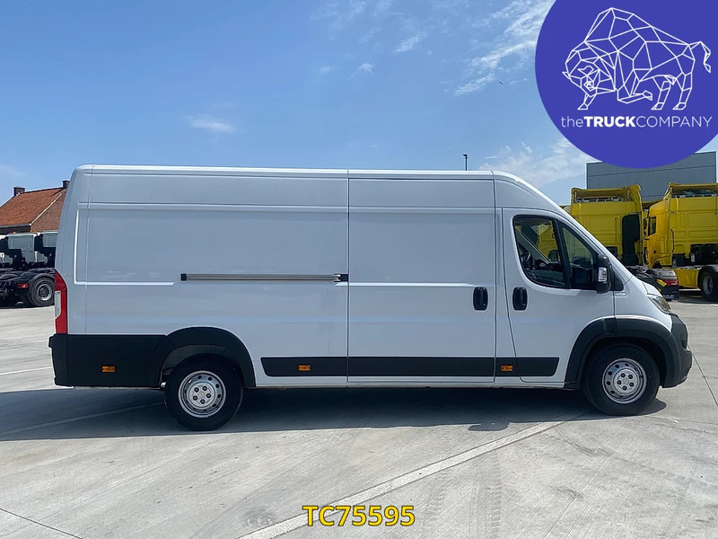 Opel Movano - כלי רכב מסחרי עם לוח: תמונה 2 Opel Movano - כלי רכב מסחרי עם לוח: תמונה 2