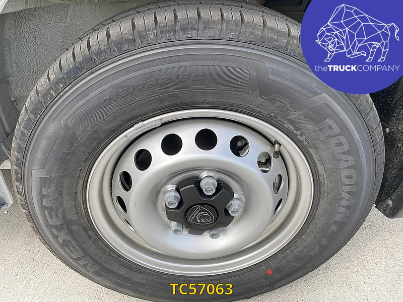 Peugeot Boxer - כלי רכב מסחרי עם לוח: תמונה 3 Peugeot Boxer - כלי רכב מסחרי עם לוח: תמונה 3