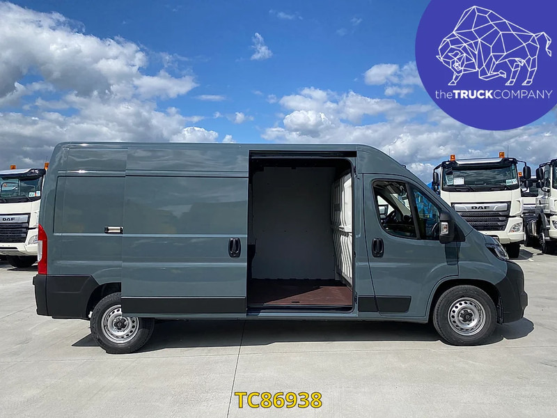 Peugeot Boxer - כלי רכב מסחרי עם לוח: תמונה 2 Peugeot Boxer - כלי רכב מסחרי עם לוח: תמונה 2
