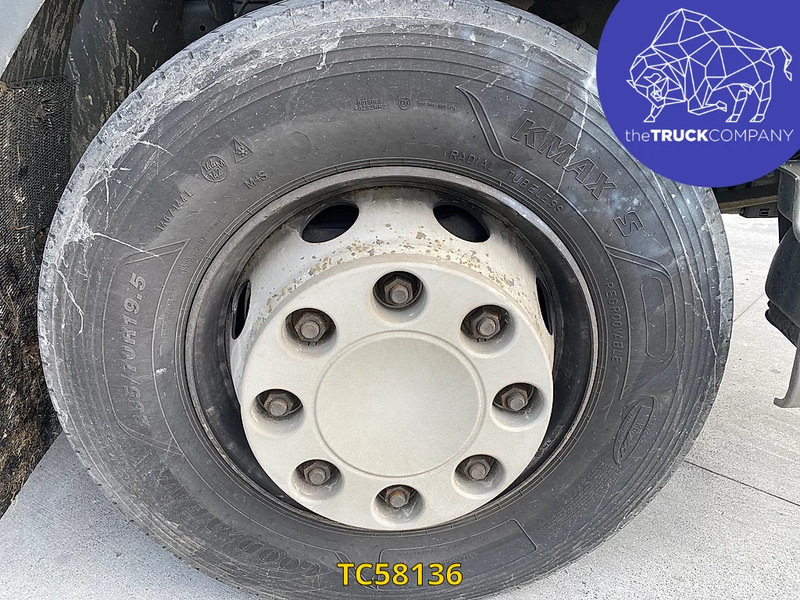 Renault D 240 - משאית תיבה: תמונה 4 Renault D 240 - משאית תיבה: תמונה 4