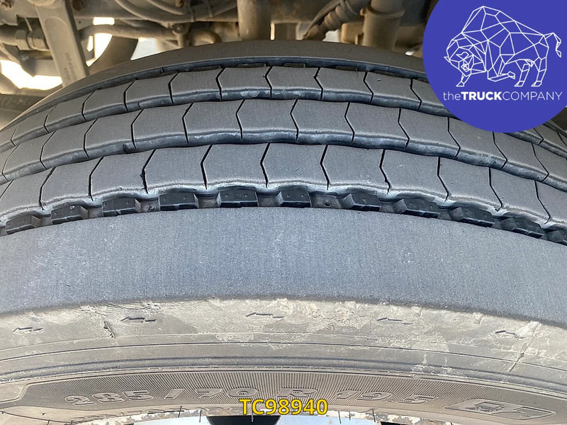 Renault D 240 - משאית תיבה: תמונה 4 Renault D 240 - משאית תיבה: תמונה 4