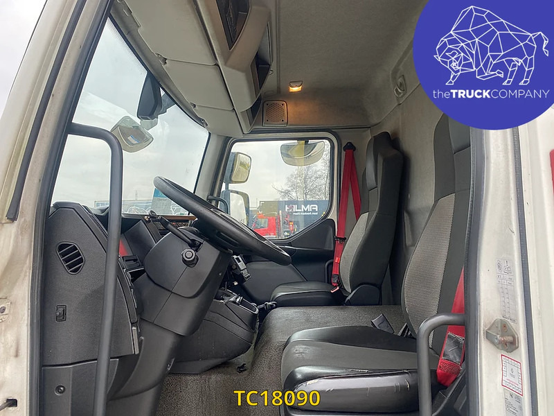 משאית קירור Renault D 240: תמונה 9