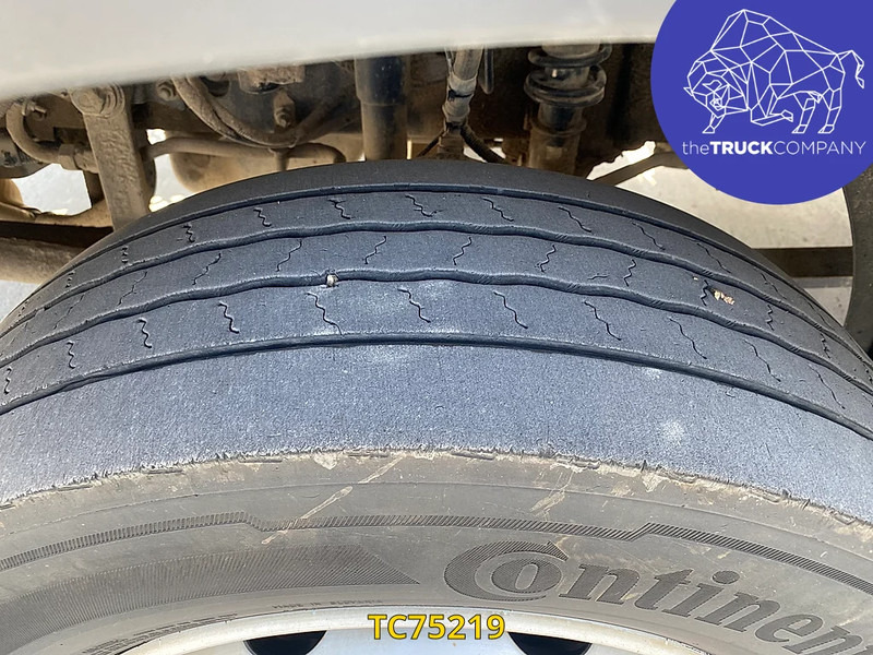 Renault D 280 - משאית תיבה: תמונה 4 Renault D 280 - משאית תיבה: תמונה 4