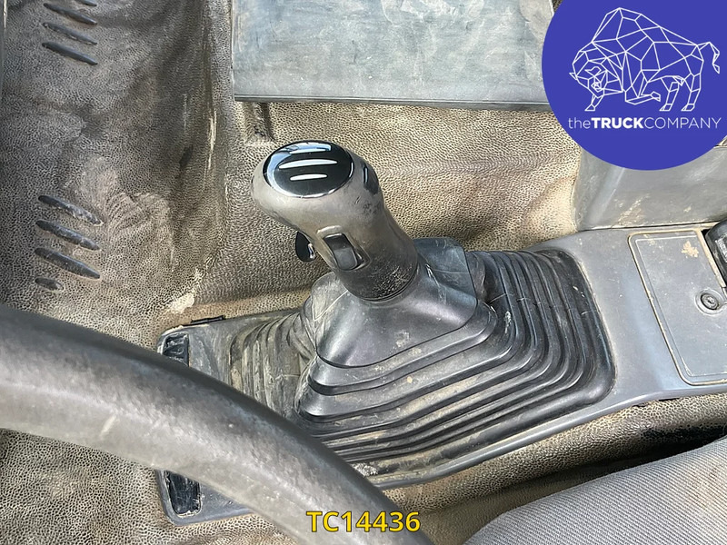 Renault Kerax 370 - מוביל מכולות/ משאית החלפת גוף: תמונה 4 Renault Kerax 370 - מוביל מכולות/ משאית החלפת גוף: תמונה 4