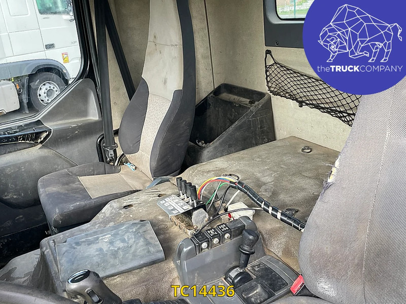 Renault Kerax 370 - מוביל מכולות/ משאית החלפת גוף: תמונה 3 Renault Kerax 370 - מוביל מכולות/ משאית החלפת גוף: תמונה 3