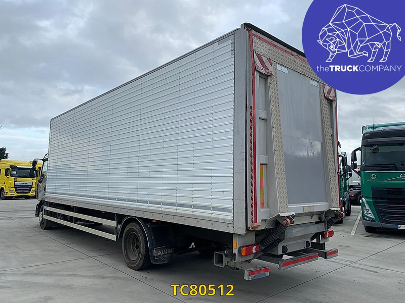 Renault Midlum 240 - משאית תיבה: תמונה 2 Renault Midlum 240 - משאית תיבה: תמונה 2