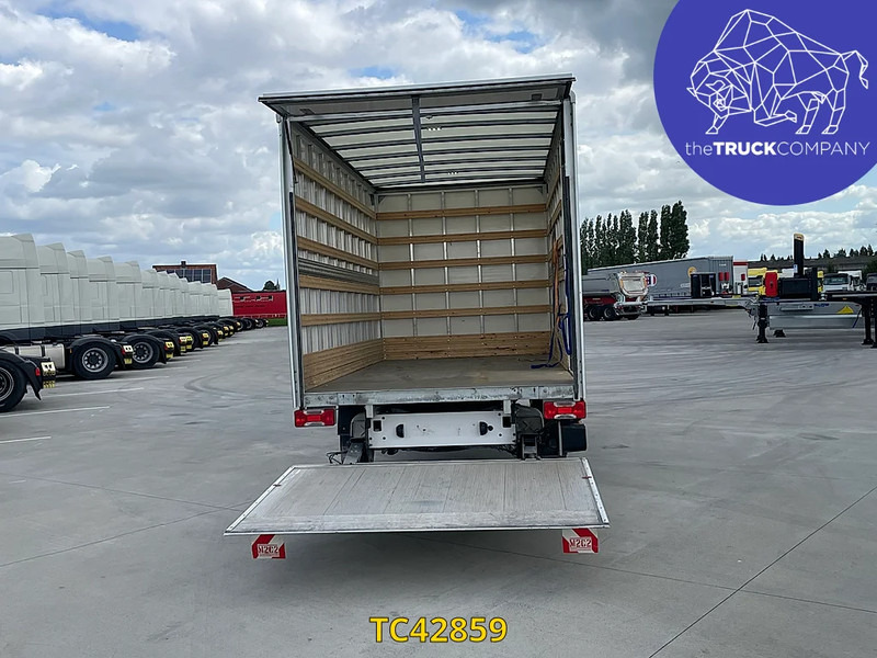 Volkswagen Crafter 2.0 TDI BOX + LIFT - כלי רכב מסחרי עם תיבה: תמונה 1 Volkswagen Crafter 2.0 TDI BOX + LIFT - כלי רכב מסחרי עם תיבה: תמונה 1