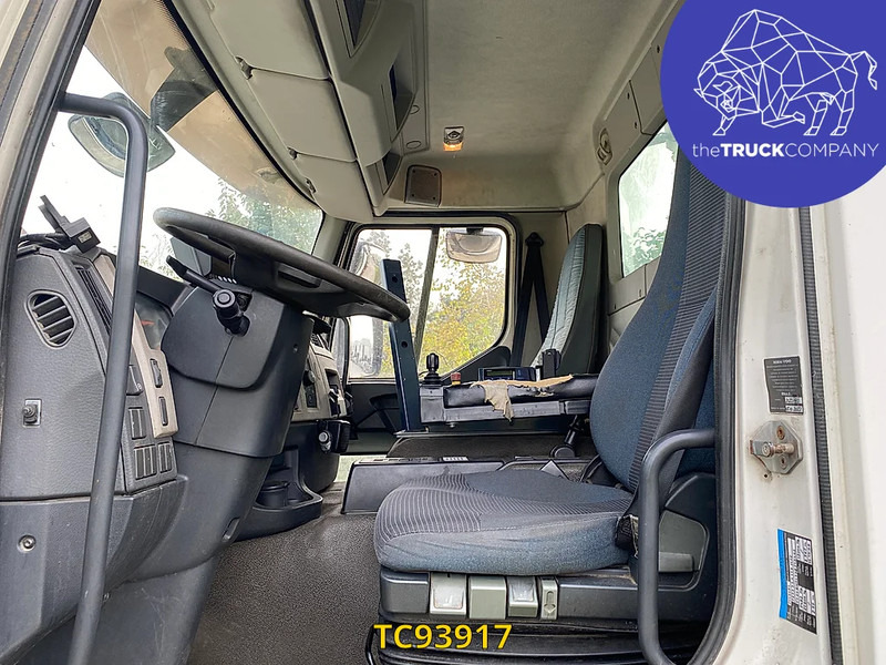 Volvo FE 320 - משאית אשפה: תמונה 2 Volvo FE 320 - משאית אשפה: תמונה 2