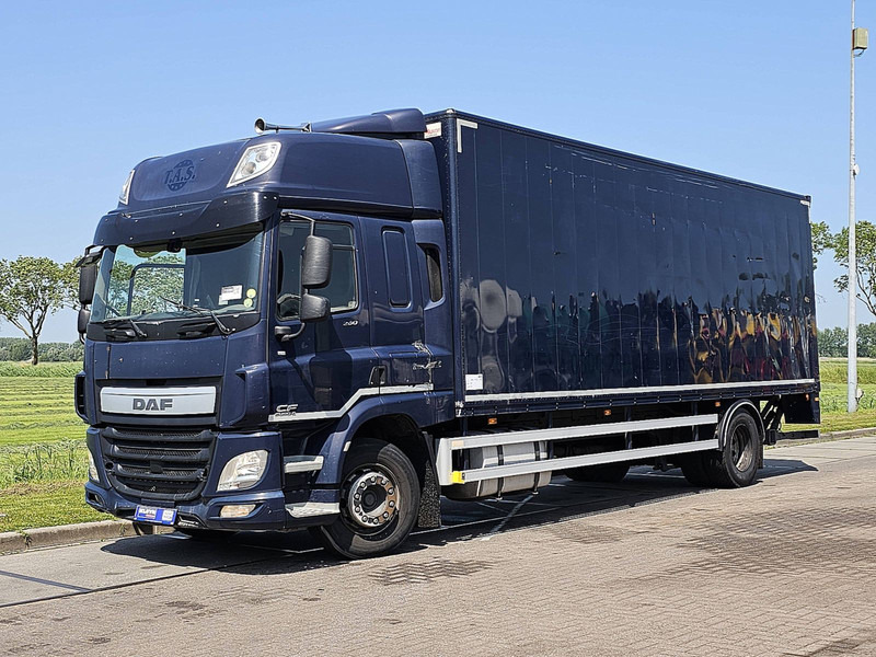 DAF CF 260 RIGHT SIDE CURTAINS - משאית וילונות צד: תמונה 2 DAF CF 260 RIGHT SIDE CURTAINS - משאית וילונות צד: תמונה 2