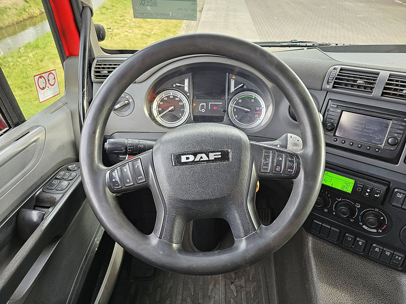 Interior photo 2: משאית קירור DAF CF 460