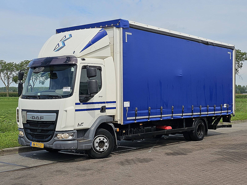 DAF LF 210 11.9T LIFT AIRCO - משאית וילונות צד: תמונה 2 DAF LF 210 11.9T LIFT AIRCO - משאית וילונות צד: תמונה 2