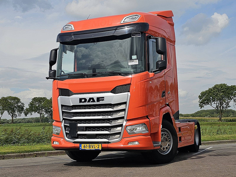 DAF XF 450 NGD SKIRTS 156TKM - יחידת טרקטור: תמונה 1 DAF XF 450 NGD SKIRTS 156TKM - יחידת טרקטור: תמונה 1