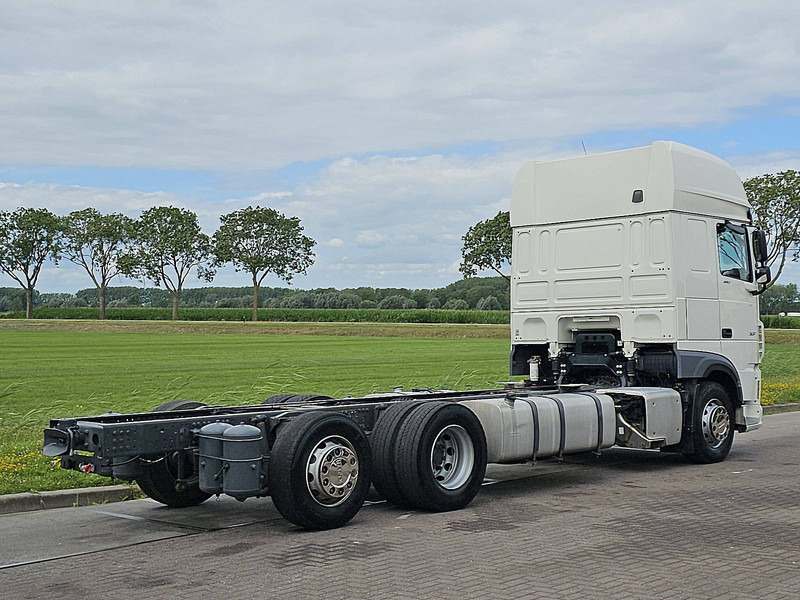 DAF XF 480 SSC 6X2 FAR INTARDER - משאית עם שלדת תא: תמונה 3 DAF XF 480 SSC 6X2 FAR INTARDER - משאית עם שלדת תא: תמונה 3
