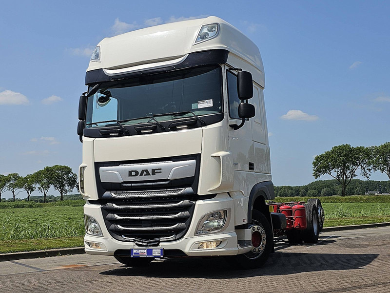 DAF XF 480 SSC 6X2 FAR INTARDER - משאית עם שלדת תא: תמונה 1 DAF XF 480 SSC 6X2 FAR INTARDER - משאית עם שלדת תא: תמונה 1