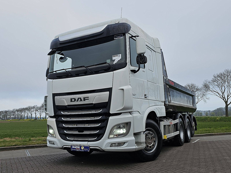 DAF XF 530 8X4 FAW STEEL TIPPER - מזהיר: תמונה 1 DAF XF 530 8X4 FAW STEEL TIPPER - מזהיר: תמונה 1