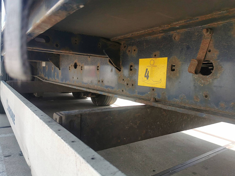 סמיטריילר עם וילונות צד Krone N/A: תמונה 8 סמיטריילר עם וילונות צד Krone N/A: תמונה 8