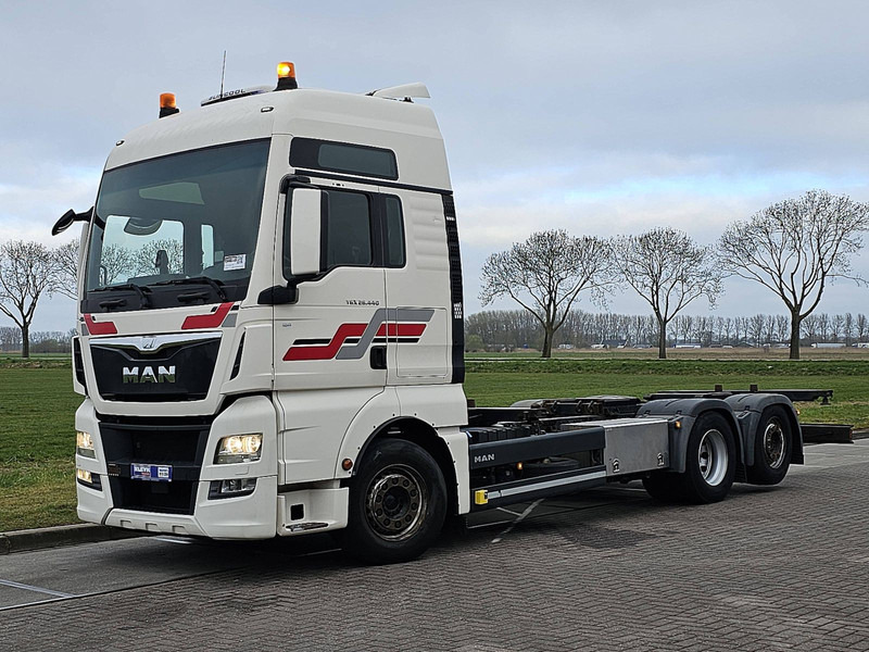 MAN 26.440 TGX XXL 6X2-4 INTARDER - מוביל מכולות/ משאית החלפת גוף: תמונה 2 MAN 26.440 TGX XXL 6X2-4 INTARDER - מוביל מכולות/ משאית החלפת גוף: תמונה 2