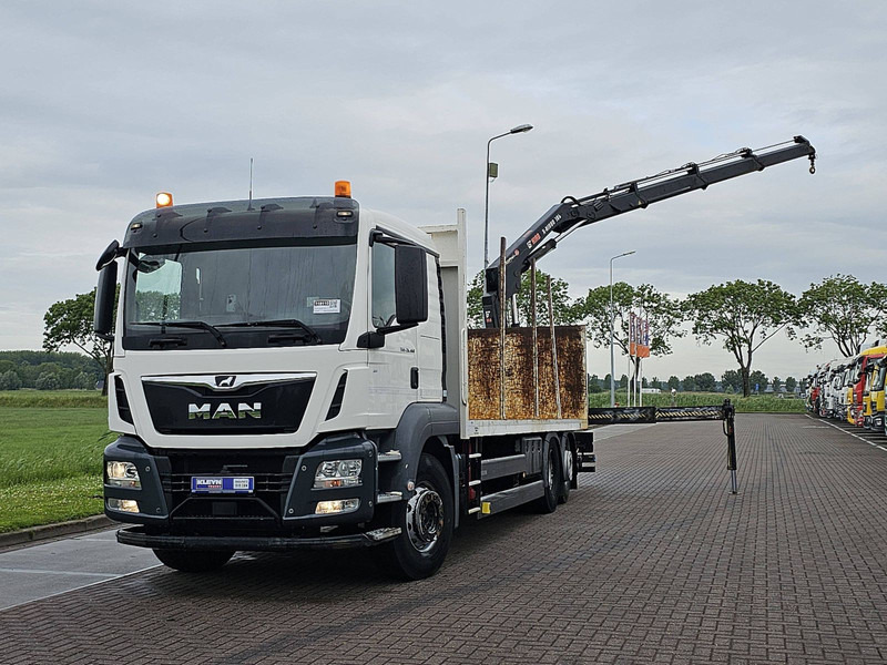 MAN 26.460 TGS - משאית צד נופל/ שטוחה, משאית מנוף: תמונה 2 MAN 26.460 TGS - משאית צד נופל/ שטוחה, משאית מנוף: תמונה 2