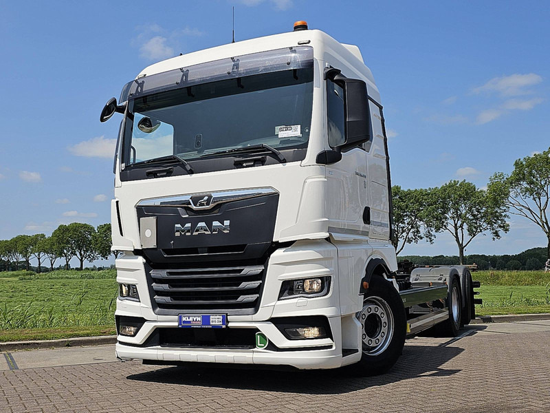 MAN 26.470 TGX TG3 6X2-4 STEERAXLE - מוביל מכולות/ משאית החלפת גוף: תמונה 1 MAN 26.470 TGX TG3 6X2-4 STEERAXLE - מוביל מכולות/ משאית החלפת גוף: תמונה 1