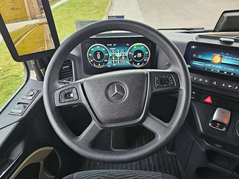 Interior photo 2: יחידת טרקטור Mercedes-Benz ACTROS 1845 LS MP5 MIRROR CAMS